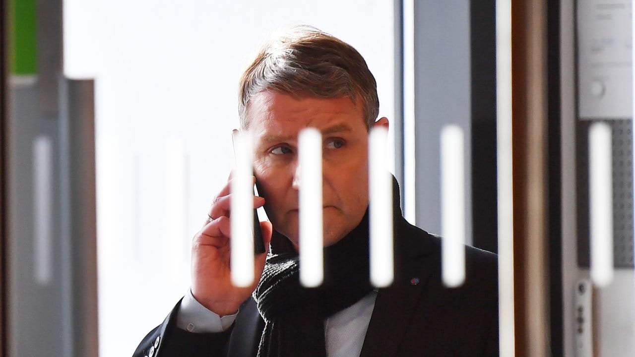 An ihn ging der verdächtige Brief: AfD-Fraktionschef Björn Höcke im Thüringer Landtag. An ihn ging der verdächtige Brief: AfD-Fraktionschef Björn Höcke im Thüringer Landtag.