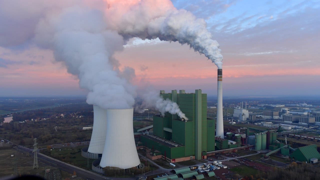 Das Braunkohlekraftwerk Schkopau in Sachsen-Anhalt soll bis 2034 Strom produzieren.