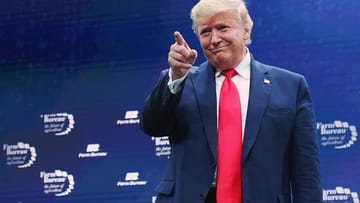 US-Präsident Donald Trump: Im Impeachment-Verfahren wird er von prominenten Anwälten verteidigt. Die sind in den USA echte Stars – und einer kennt sich bereits mit dem Impeachment aus.
