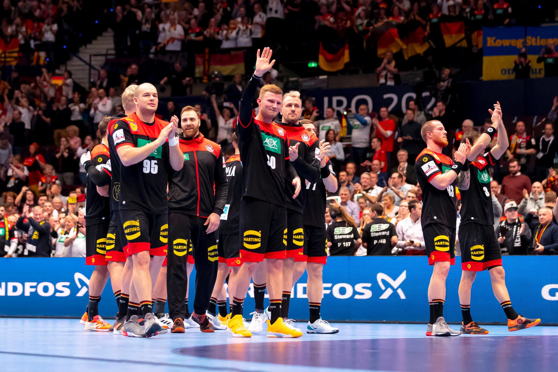 Schon vor dem Spiel gegen Österreich war klar, dass Deutschland das Halbfinale nicht mehr erreichen kann. Dennoch zeigte das Prokop-Team eine starke Leistung. Die deutschen Stars in der Einzelkritik.