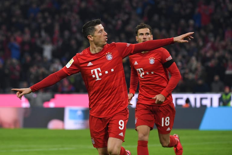 Robert Lewandowski: Lauerte nach dem Mega-Patzer von Torwart Markus Schubert geduldig in der Box, um dann im richtigen Moment zuzuschlagen (6.) Verpasste es, nachzulegen (23.), hatte Abseitspech (37.) – und glänzte dann als Vorbereiter für das 4:0 (58.). Note 1