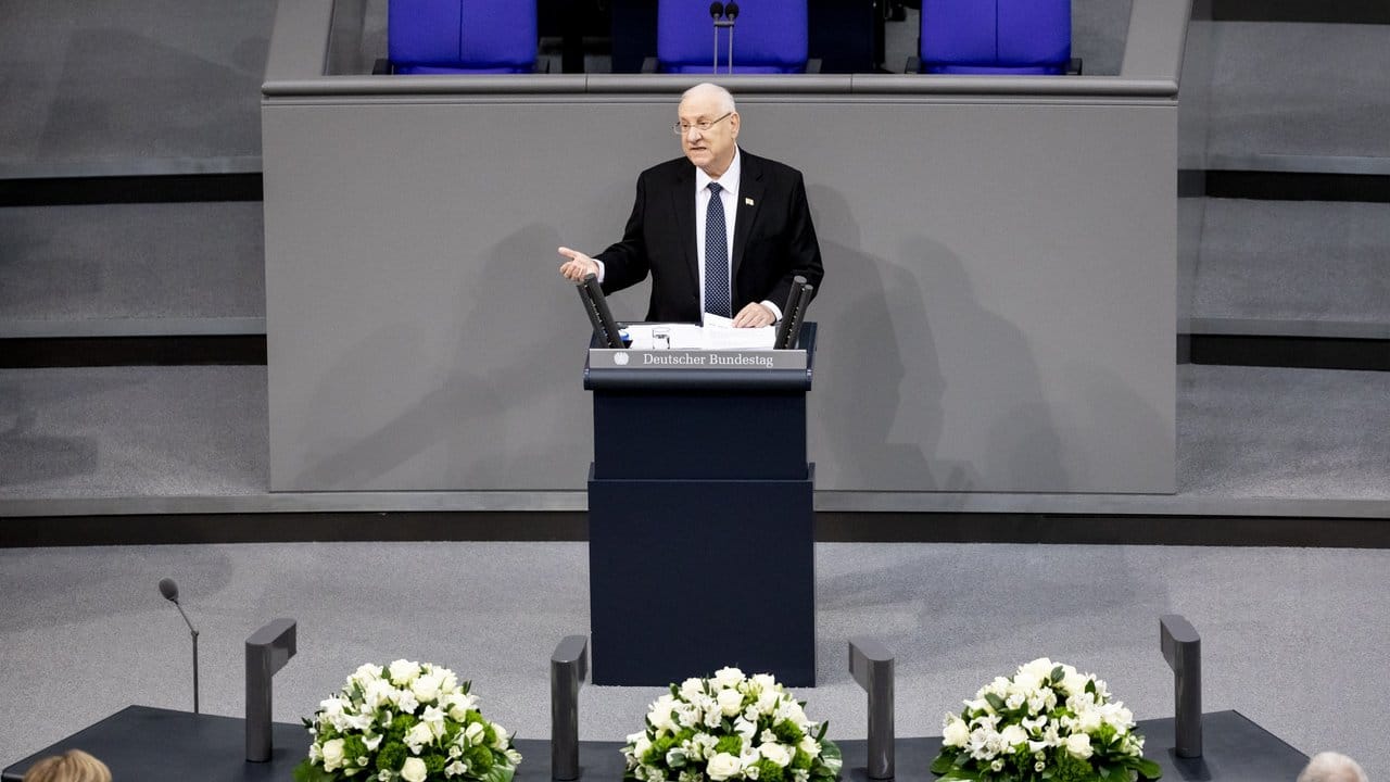 Israels Staatspräsident Reuven Rivlin spricht im Deutschen Bundestag.