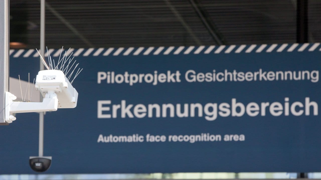 Test der automatischen Gesichtserkennung im Bahnhof Südkreuz in Berlin.