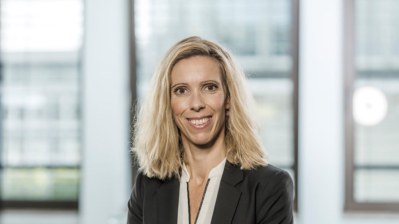 Yasmin Kurzhals ist Personalchefin von auxmoney in Düsseldorf und Mitglied im Präsidium des Bundesverbands der Personalmanager (BPM).