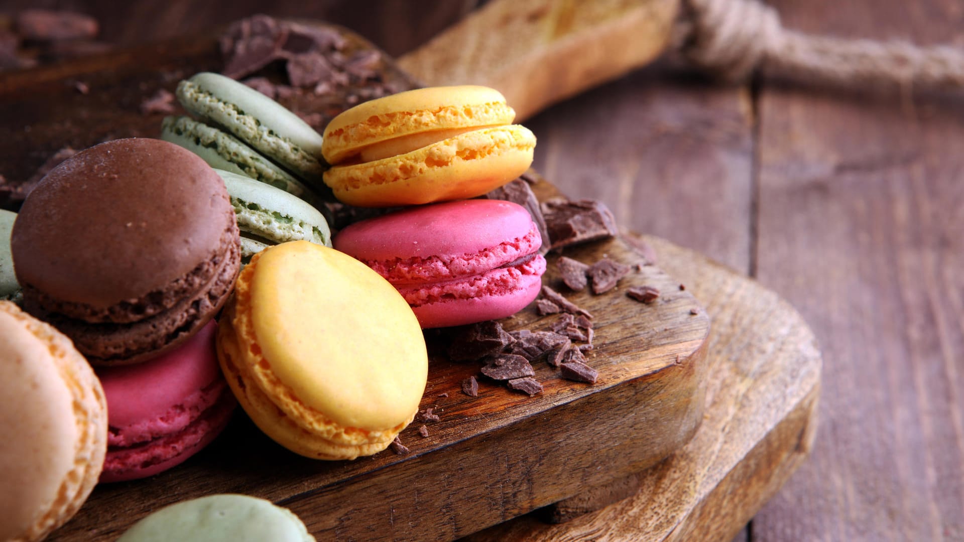 Macarons: Bei der Füllung sind Ihrer Kreativität kaum Grenzen gesetzt.