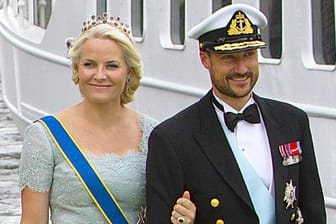 Mette-Marit und Haakon bei der Hochzeit von Madeleine von Schweden und Chris O'Neill.