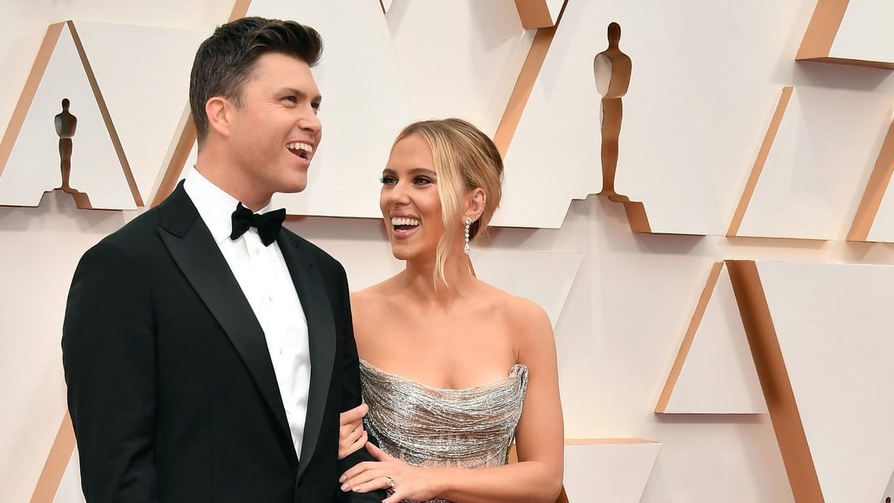 Colin Jost und Scarlett Johansson