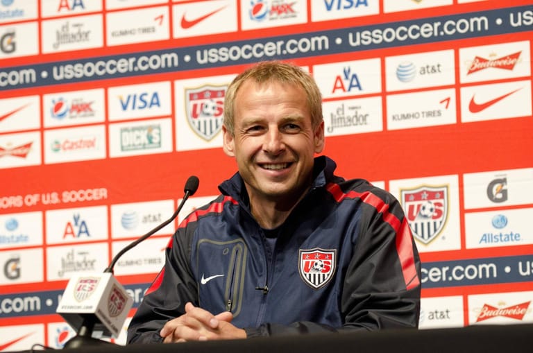 Nach dem Desaster in München wurde Klinsmann 2011 Nationaltrainer der USA. Der Blondschopf übernahm die Mannschaft auf Platz 31 der Fifa-Weltrangliste. Sein Ziel: Die US-Boys endlich zu einem Weltklasse-Team formen und sie in die Weltspitze führen.