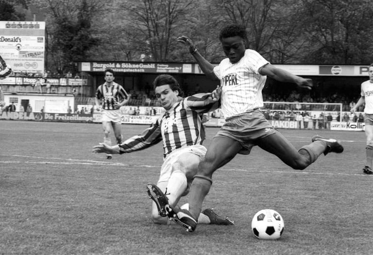 Souleyman Sane (1985-1988): In seinen drei Jahren in Freiburg erzielte Sane 58 Tore. Damit war der SCF die erfolgreichste Station in der Karriere des Vaters vom DFB-Star Leroy. Bevor der Youngster von der Berateragentur David Beckhams beraten wurde, hat sein Vater die Aktivitäten des 24-Jährigen mit verantwortet.