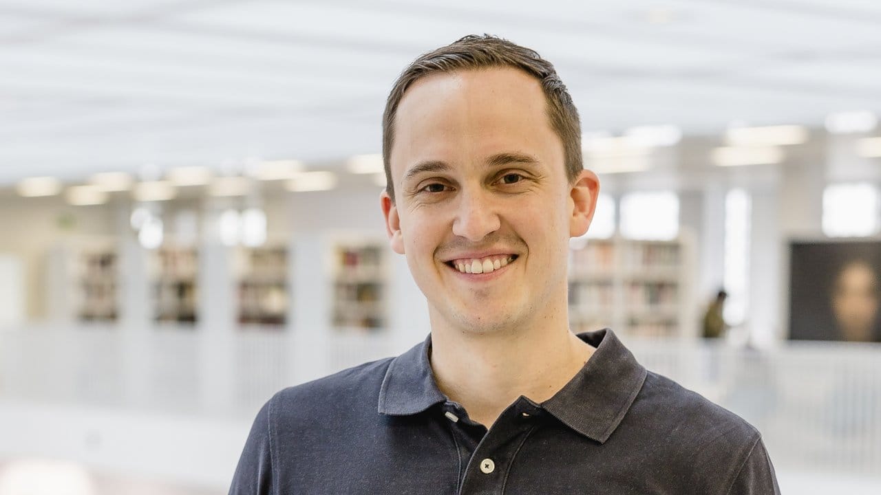 Florian Wagner ist Frugalist und betreibt den Blog Geldschnurrbart. Florian Wagner ist Frugalist und betreibt den Blog Geldschnurrbart.