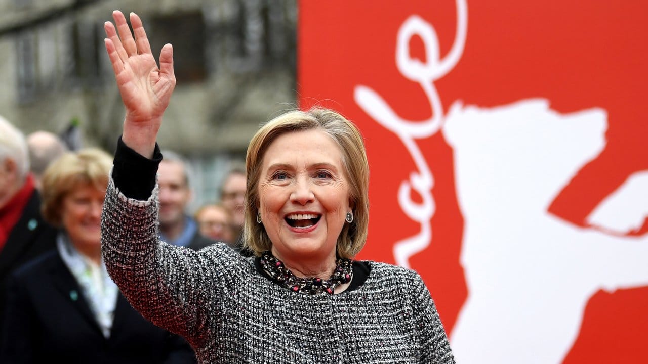 Hillary Clinton ist auf der Berlinale gefeiert worden. Hillary Clinton ist auf der Berlinale gefeiert worden.