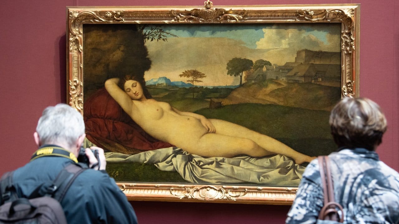 Die "Schlummernde Venus" von Giorgione.