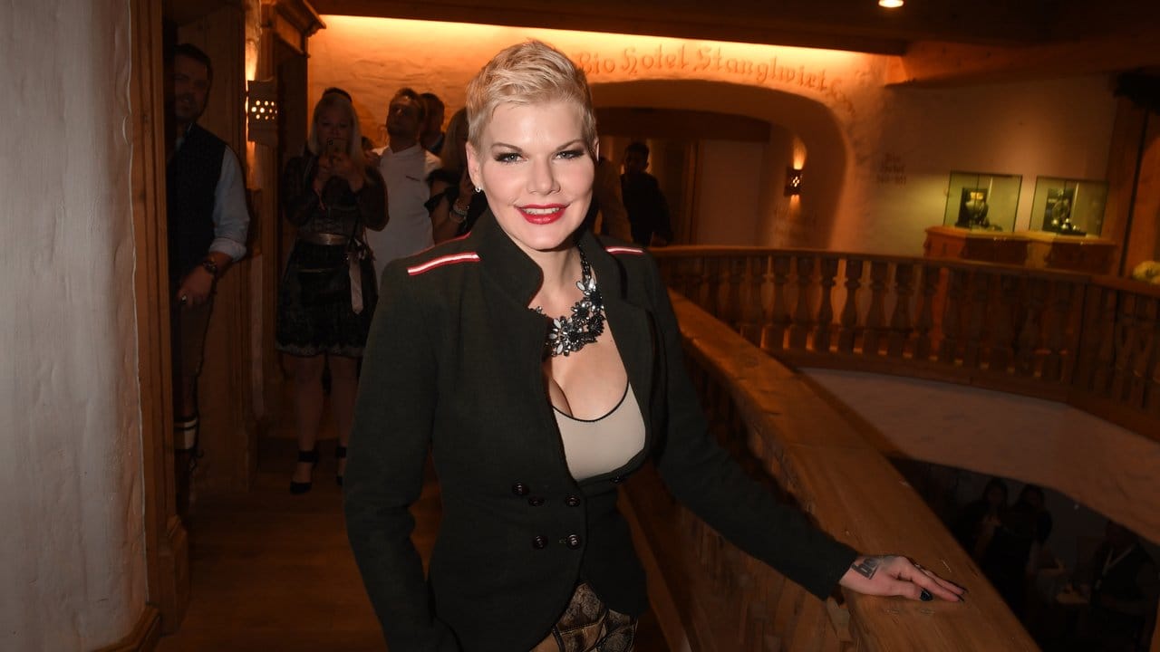 Melanie Müller bei der Weißwurstparty im Stanglwirt in Going am Wilden Kaiser. Melanie Müller bei der Weißwurstparty im Stanglwirt in Going am Wilden Kaiser.