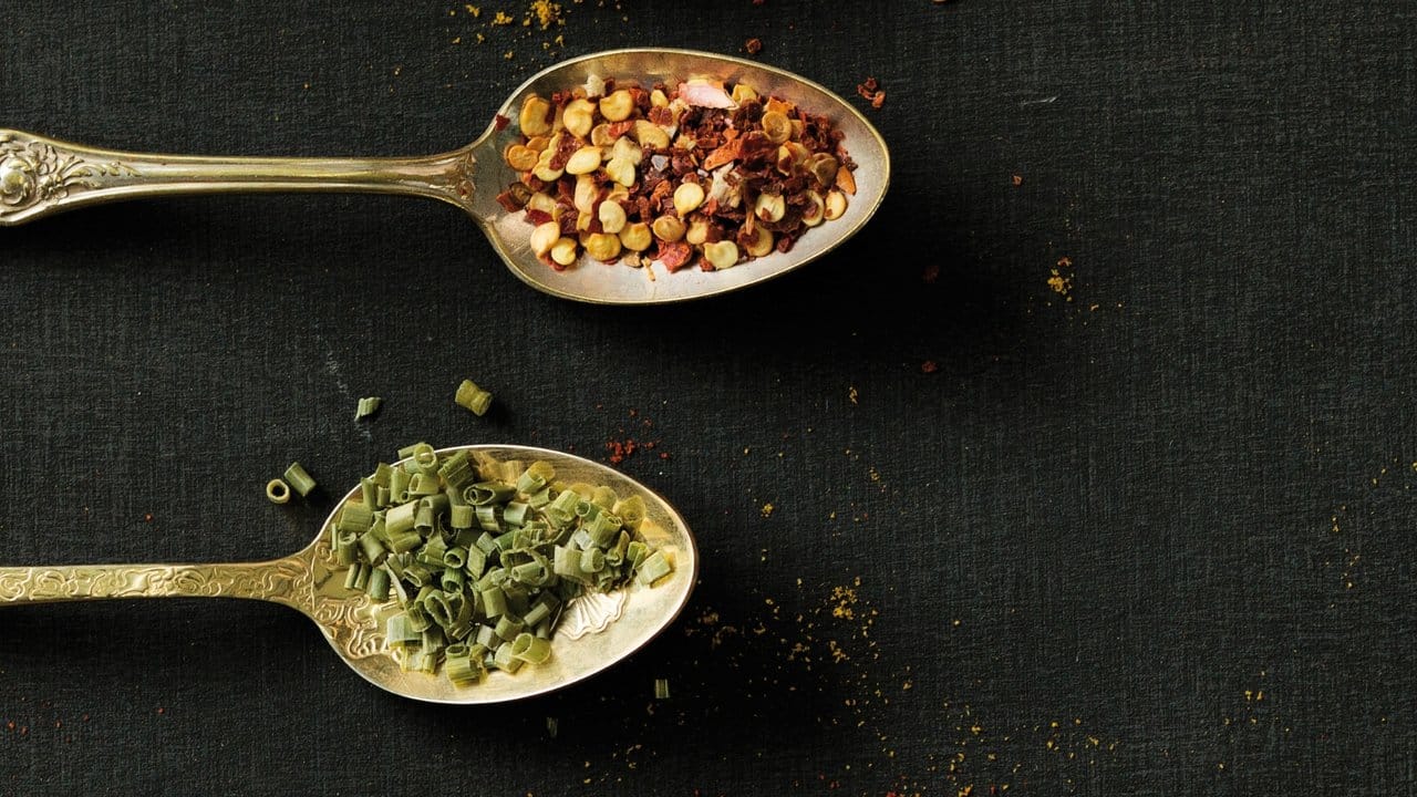 Wer beim Kochen mit den richtigen Gewürzen experimentiert, braucht kein Salz. Wer beim Kochen mit den richtigen Gewürzen experimentiert, braucht kein Salz.