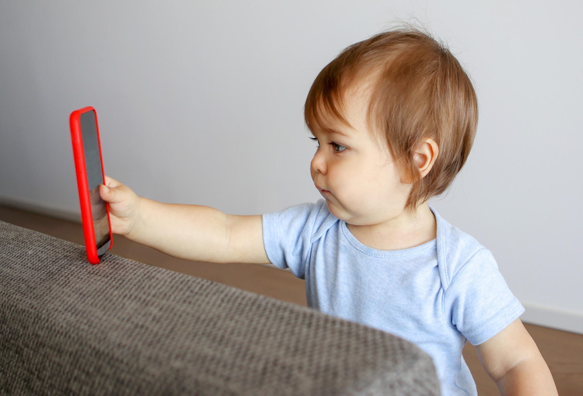 Auch als Babyfone lässt sich ein altes Smartphone mithilfe entsprechender Apps noch nutzen.