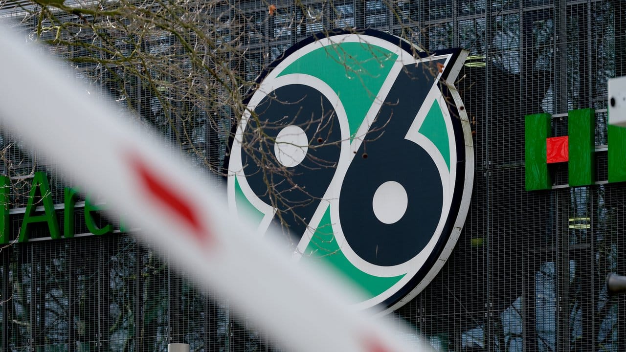 Das Spiel von Hannover 96 gegen Dynamo Dresden findet nicht statt. Das Spiel von Hannover 96 gegen Dynamo Dresden findet nicht statt.