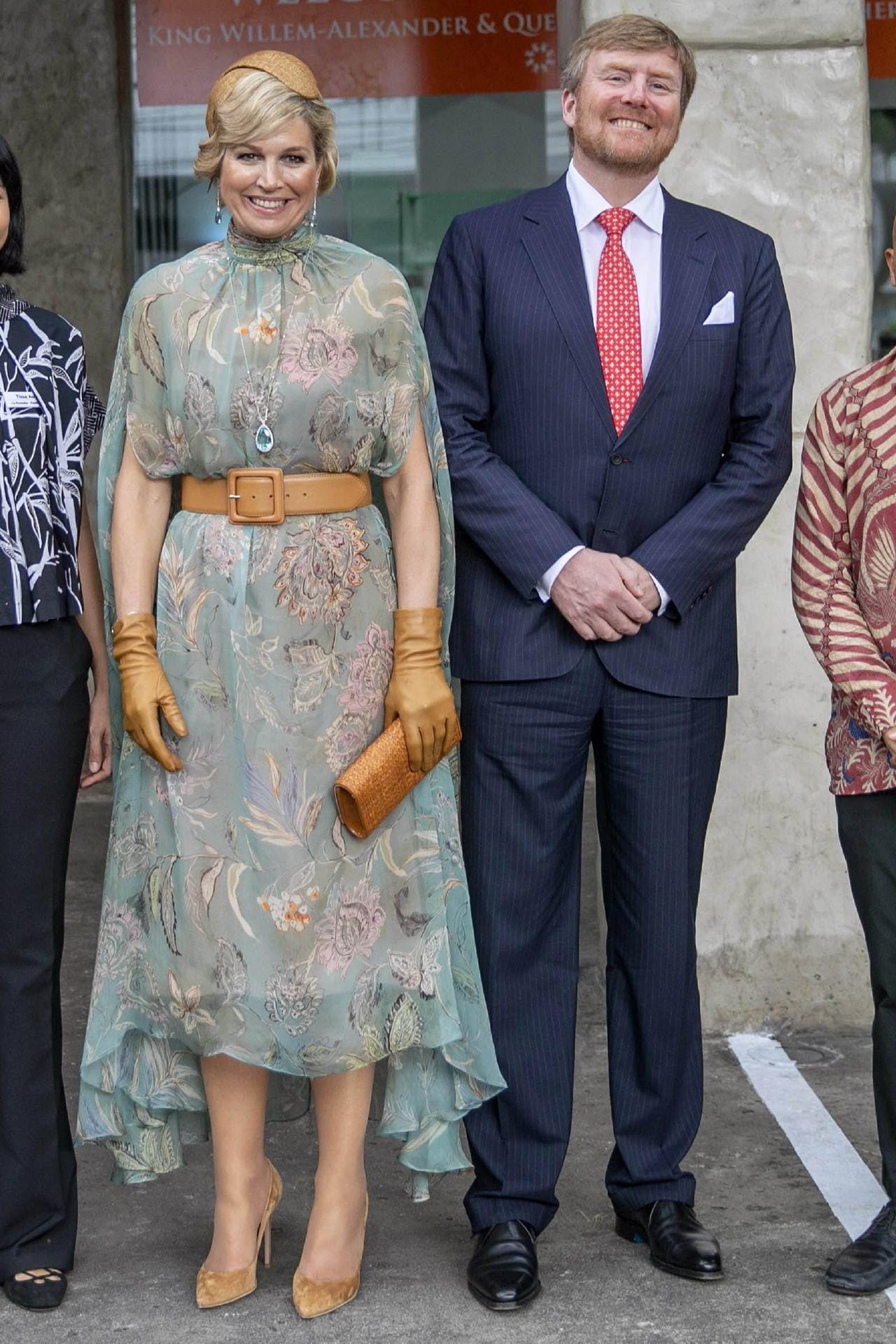 Während ihrer Indonesien-Reise setzte Könign Máxima hauptsächlich auf Blumen.