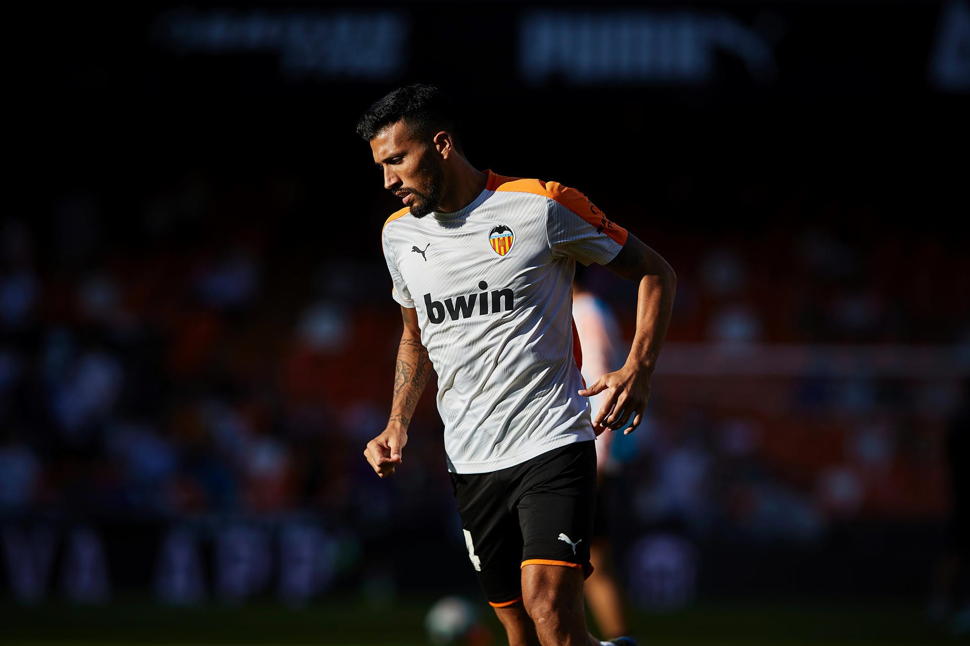 Ezequiel Garay: Als ersten Spieler der spanischen La Liga hat es Ezequiel Garay getroffen. Der Argentinier vom FC Valencia bestätigte seine Infektion selbst auf Instagram.
