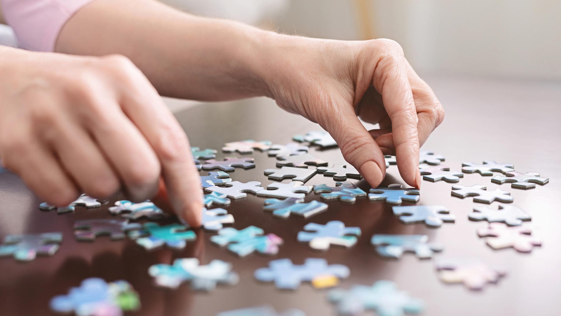 Puzzlen: Beim Zusammensetzen der Teilchen können sich viele besonders gut entspannen.