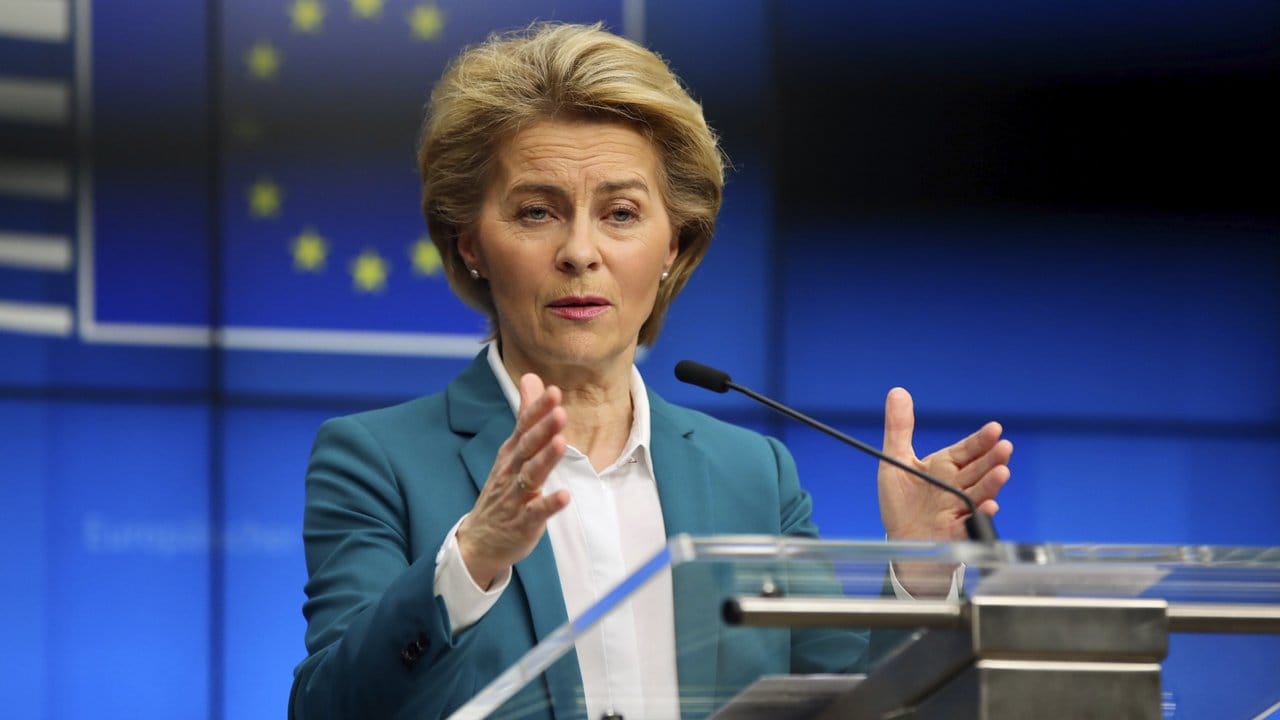 Ursula von der Leyen (CDU), Präsidentin der Europäischen Kommission, während einer Videokonferenz mit den Staats- und Regierungschefs der G7.