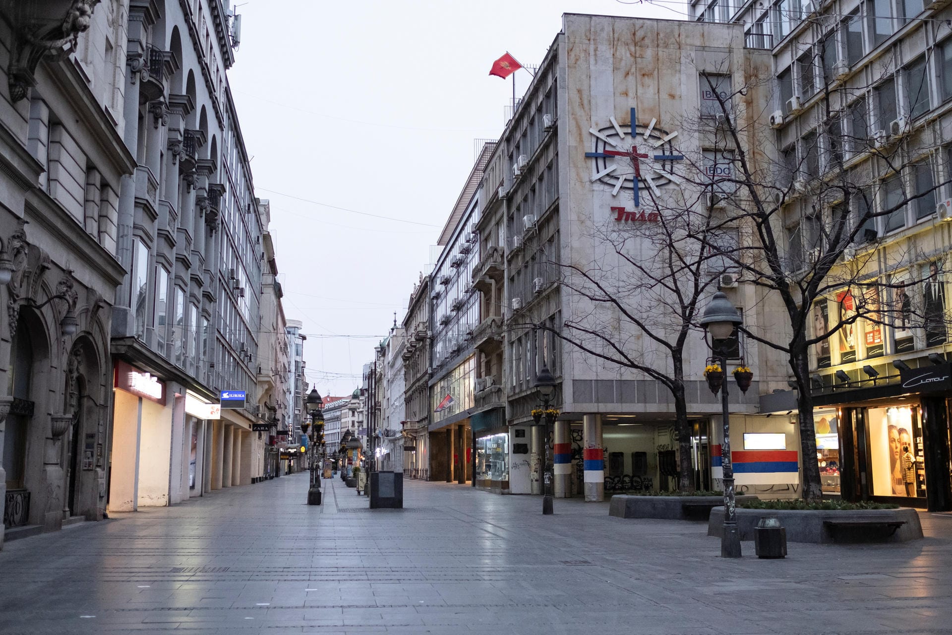 Belgrad, Serbien: Auch im Nachbarland Serbien ist die Corona-Krise angekommen. Auf der zentralen Einkaufsstraße "Knez Mihajlova" herrscht kaum Betrieb.