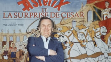 Asterix-Zeichner Albert Uderzo ist im Alter von 92 Jahren gestorben. Er erlitt eine Herzinfarkt. Das Foto entstand 1986 in den Idefix-Zeichentrick-Studios in Paris.