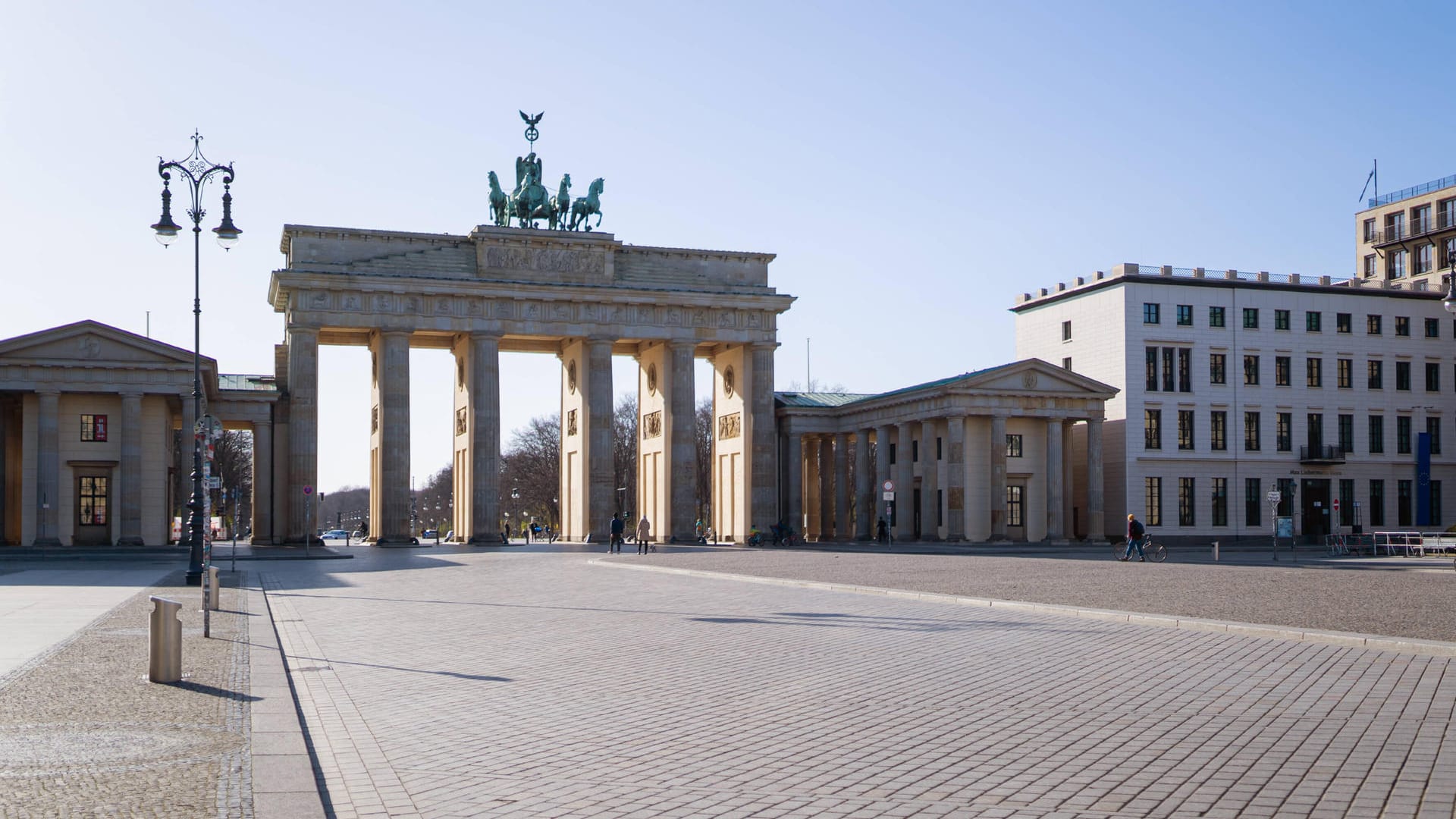 Das Brandenburger Tor: Auf dem Pariser Platz tummeln sich eigentlich immer Touristen.