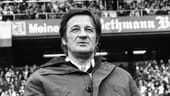 Gyula Lorant: In der Saison 1976/1977 hielt Lorant als Trainer von Eintracht Frankfurt vor jedem Spiel ein Kaffeekränzchen ab. Dabei wurde ihm Marmorkuchen serviert. Der Erfolg gab ihm Recht, in der Saison waren die Adler 21 Spiele lang ungeschlagen.