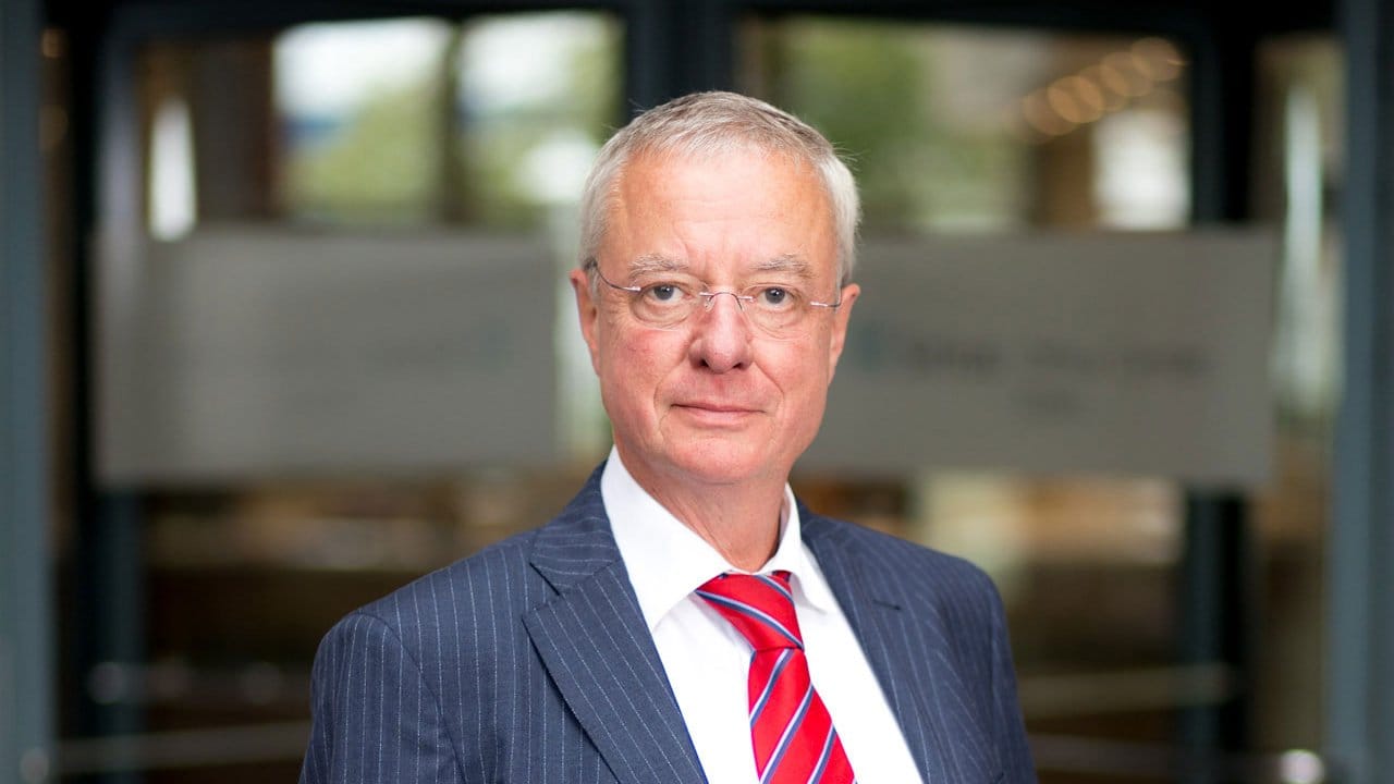 Andreas Lücke ist Geschäftsführer des Bundesverbands der Deutschen Heizungsindustrie (BDH). Andreas Lücke ist Geschäftsführer des Bundesverbands der Deutschen Heizungsindustrie (BDH).
