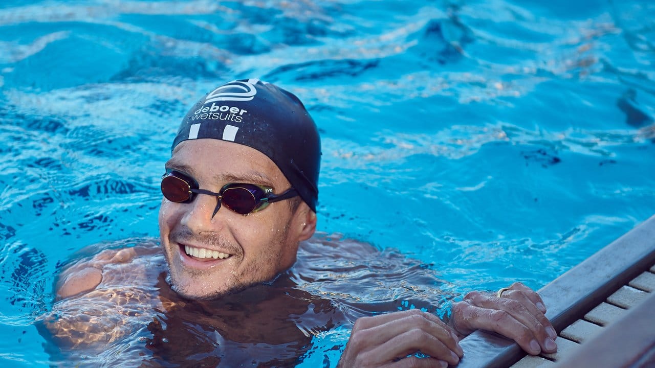 Im eigenen Pool will Jan Frodeno 3,8 Kilometer schwimmen.