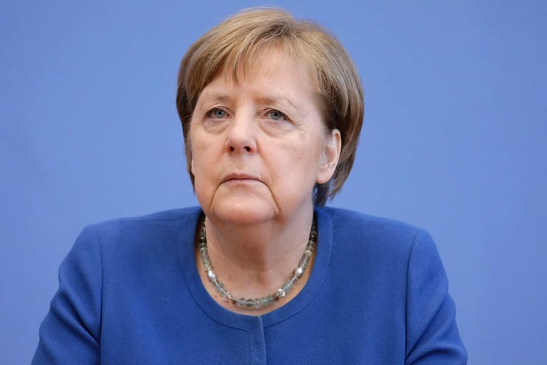 Angela Merkel: Die deutsche Bevölkerung scheint in der Krise überzeugt vom Handeln der Bundeskanzlerin. In einer Umfrage verzeichnet Merkel den höchsten Zufriedenheitswert mit ihrer Arbeit in dieser Legislaturperiode. Über 60 Prozent der Befragten sind mit ihr zufrieden oder sehr zufrieden.