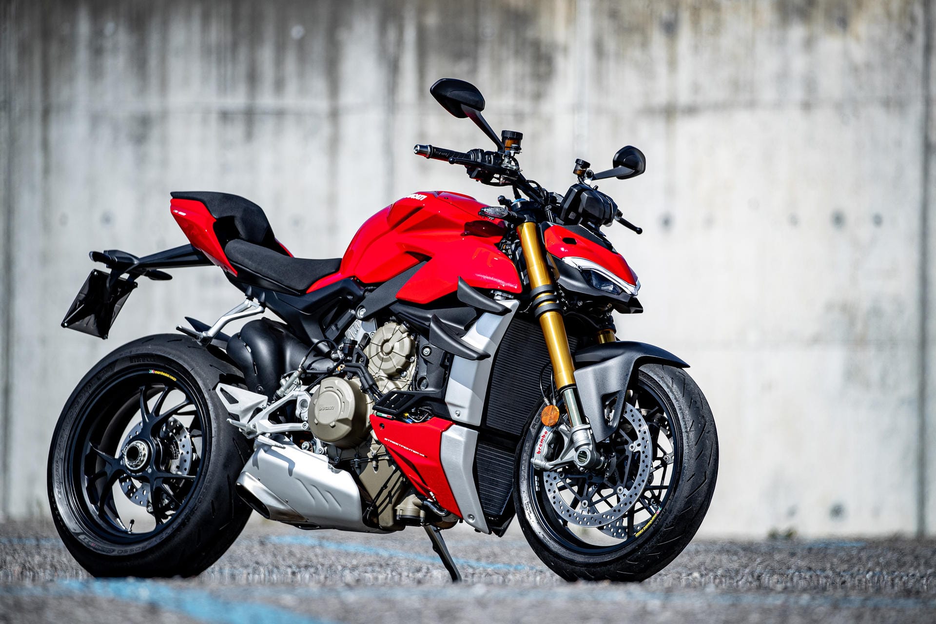Ducati Streetfighter V4: "Das ultimative Naked-Bike", verspricht Ducati. Fahrwerk und Motor (208 PS) stammen aus dem Superbike Panigale V4. Preis: ab 19.900 Euro