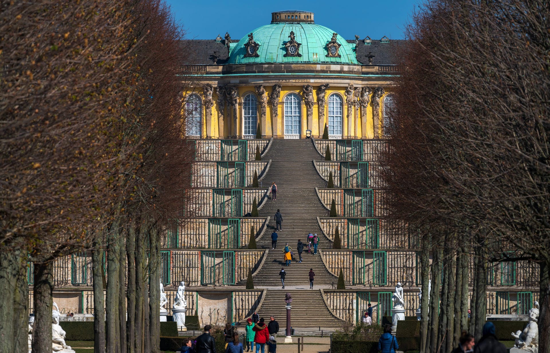 Park Sanssouci: Das Schloss wurde ursprünglich als Sommerresidenz für Friedrich den Großen gebaut.