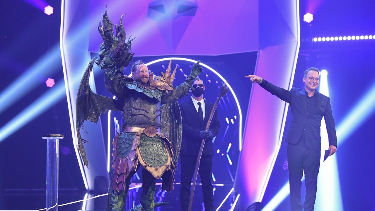 Gregor Meyle wurde als "Der Drache" enttarnt. Gregor Meyle wurde als "Der Drache" enttarnt.
