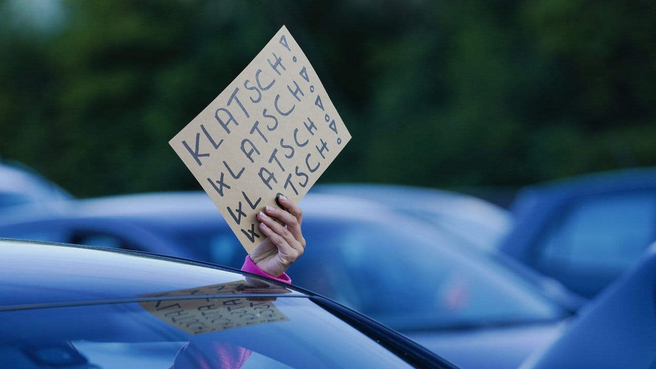 Not macht erfinderisch. Not macht erfinderisch.