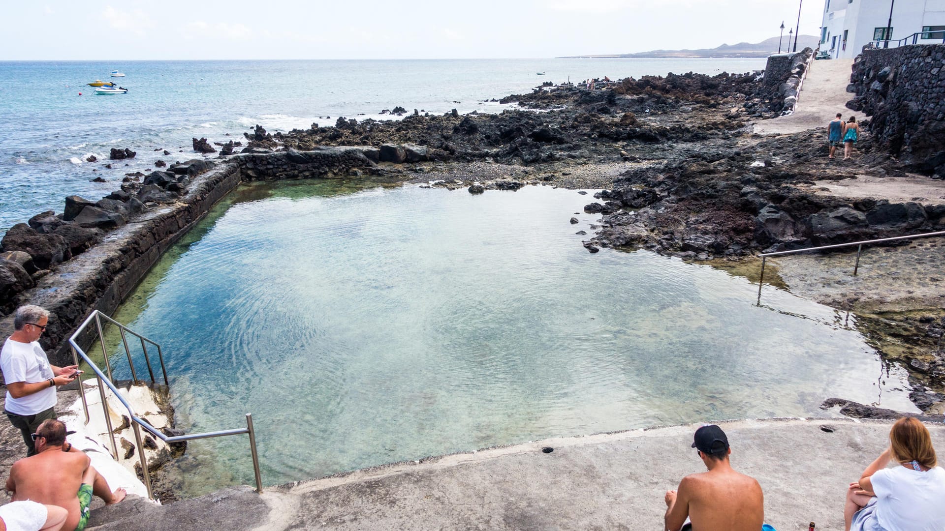 Punta Mujeres: Auf zwei Kilometern finden Sie im Nordosten von Lanzarote mehrere Naturpools.