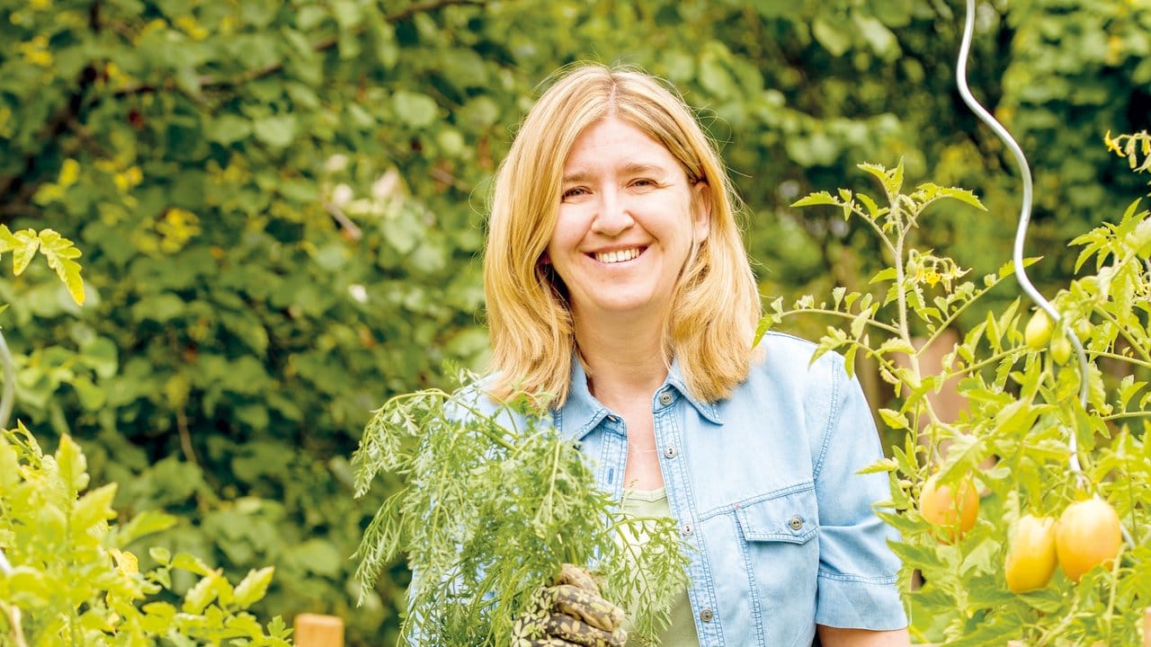 Doris Kampas ist Agrarwissenschaftlerin und Gartenbuchautorin aus Österreich. Doris Kampas ist Agrarwissenschaftlerin und Gartenbuchautorin aus Österreich.