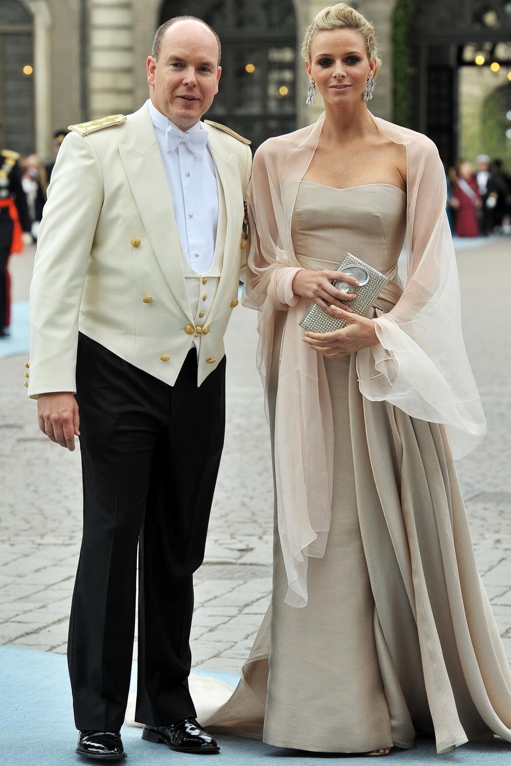 Fürst Albert und Fürstin Charlène: 2011 heiratete der Sohn von Grace Kelly die ehemalige Schwimmerin. Die Traumhochzeit fand in Monaco statt.