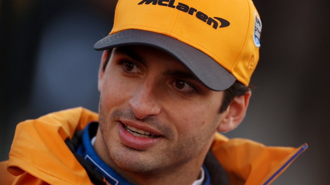 Übernimmt das Vettel-Cockpit bei Ferrari: Carlos Sainz. Übernimmt das Vettel-Cockpit bei Ferrari: Carlos Sainz.