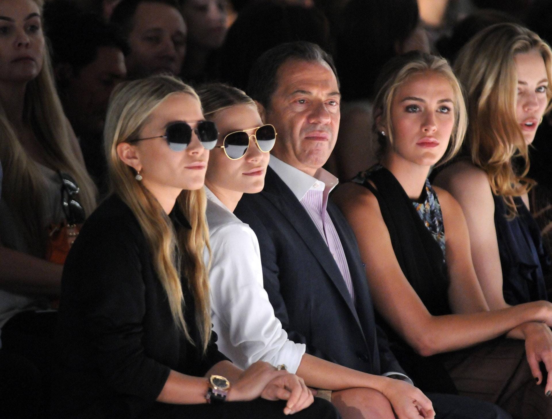 Hier sitzen die berühmte Zwillinge 2011 bei der New York City Fashion Week im Publikum.
