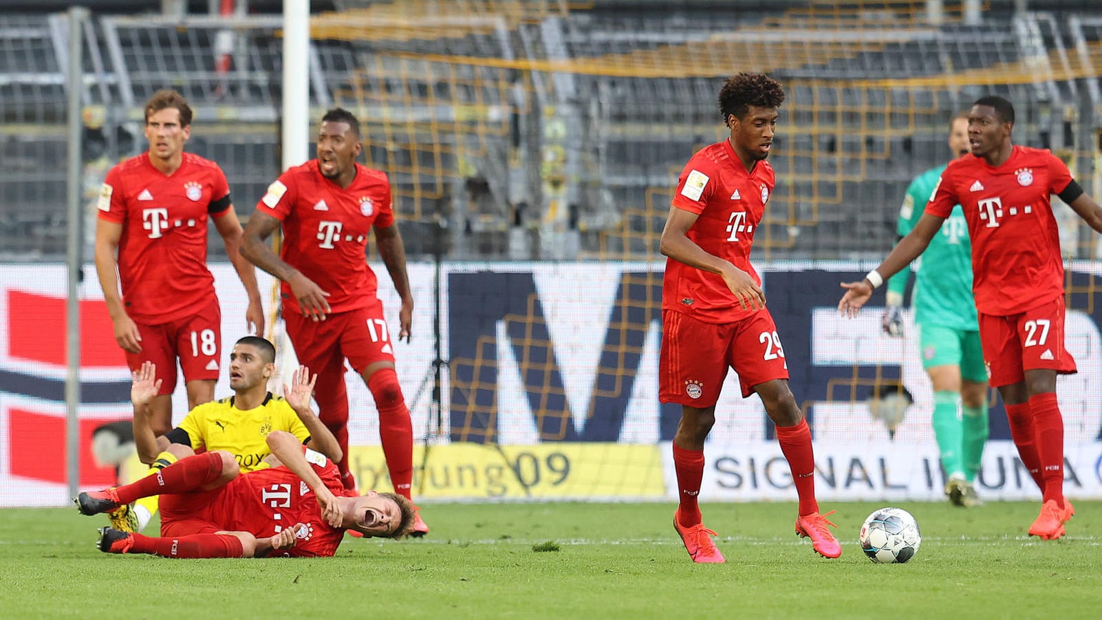 Der FC Bayern gewinnt in Dortmund mit 1:0. Den Treffer des Tages erzielt Joshua Kimmich. t-online.de hat die Profis des Rekordmeisters einzeln bewertet. Hier der Überblick.