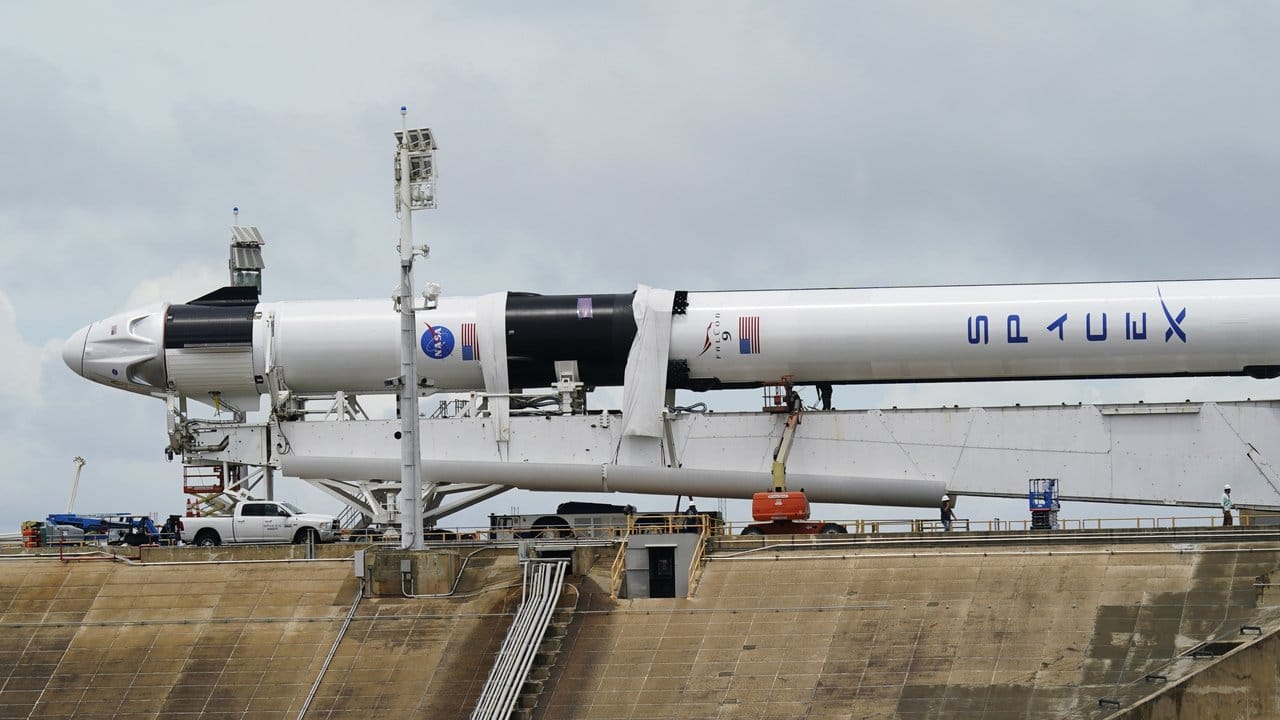 Die "Falcon 9"-Rakete der privaten Raumfahrt-Firma SpaceX.