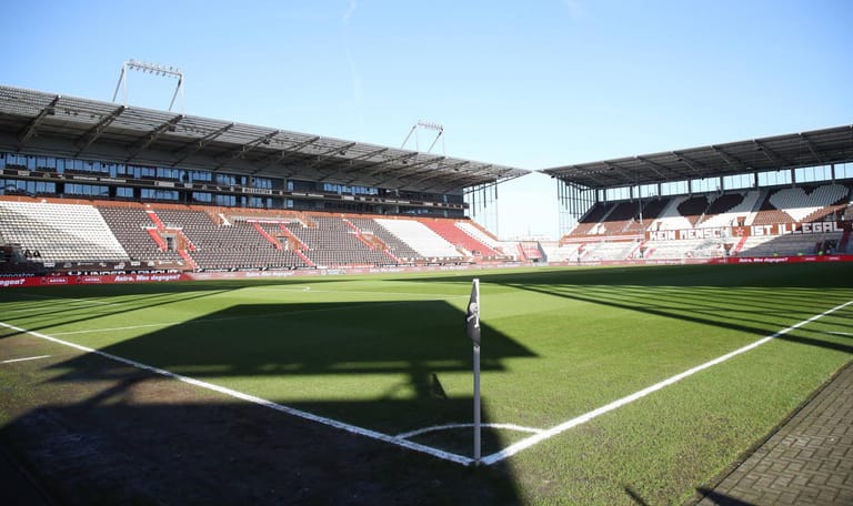 ...sowie das Millerntorstadion des FC St. Pauli (Foto) und das Rudolf-Harbig-Stadion von Dynamo Dresden.