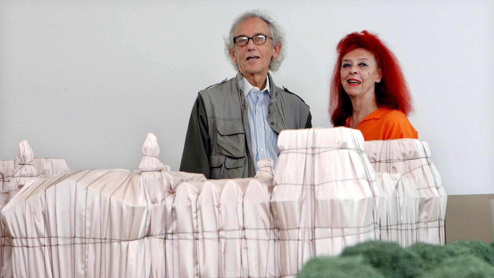 In Deutschland waren Christo und Jean-Claude vor allem für die Verhüllung des Berliner Reichstages bekannt.