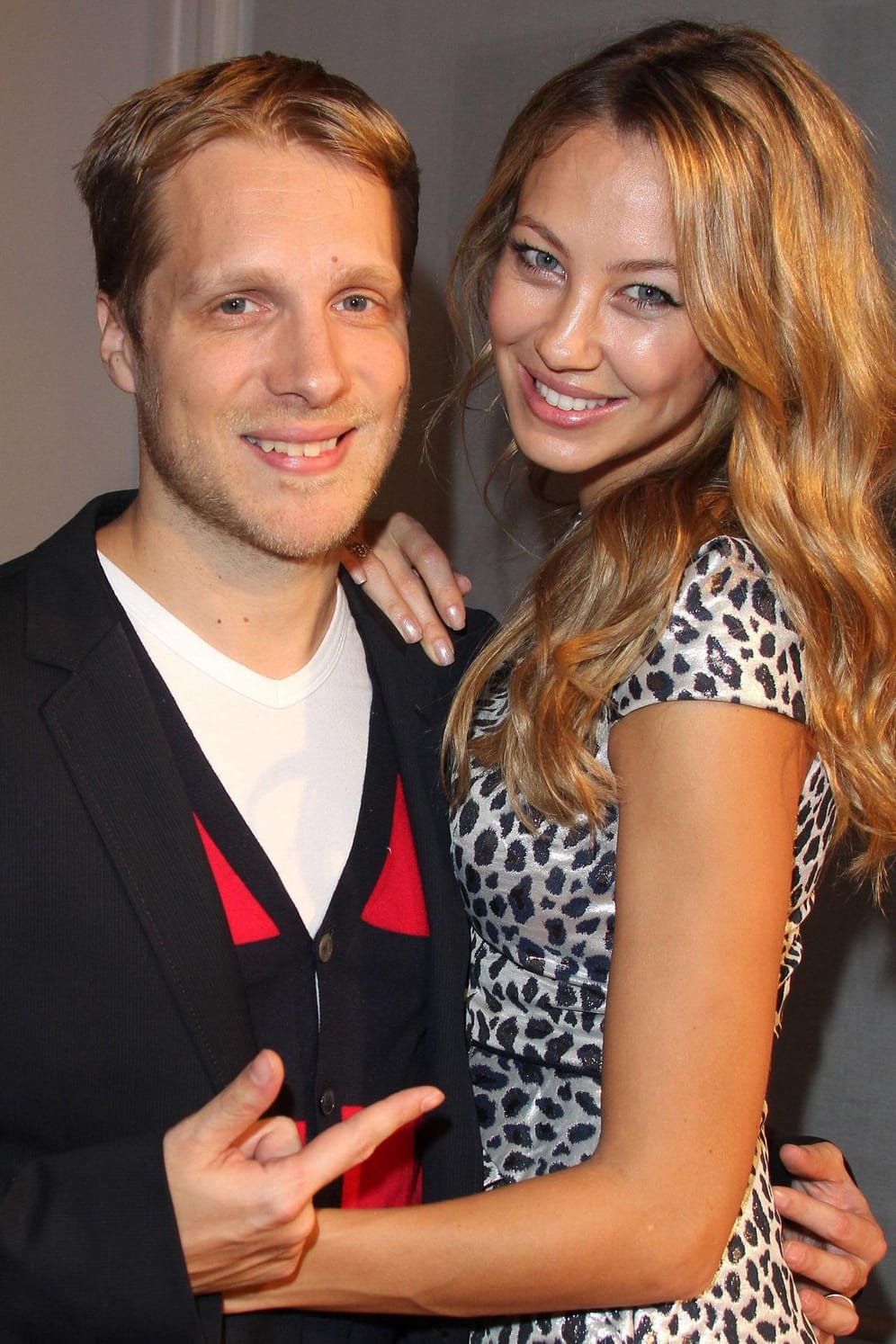 Im September 2010 heiratete Oliver Pocher die Ex von Boris Becker. Mit Alessandra Meyer-Wölden bekam der Comedian drei gemeinsame Kinder. 2013 folgte die Scheidung.
