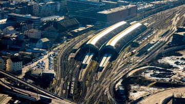 Der Hauptbahnhof von Hagen: Vor der Corona-Pandemie verkehrten dort Tausende Reisende täglich.