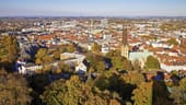 Stadtansicht von der Sparrenburg: Von dort lassen sich die unterschiedlichen architektonischen Stile in der Stadt gut beobachten.