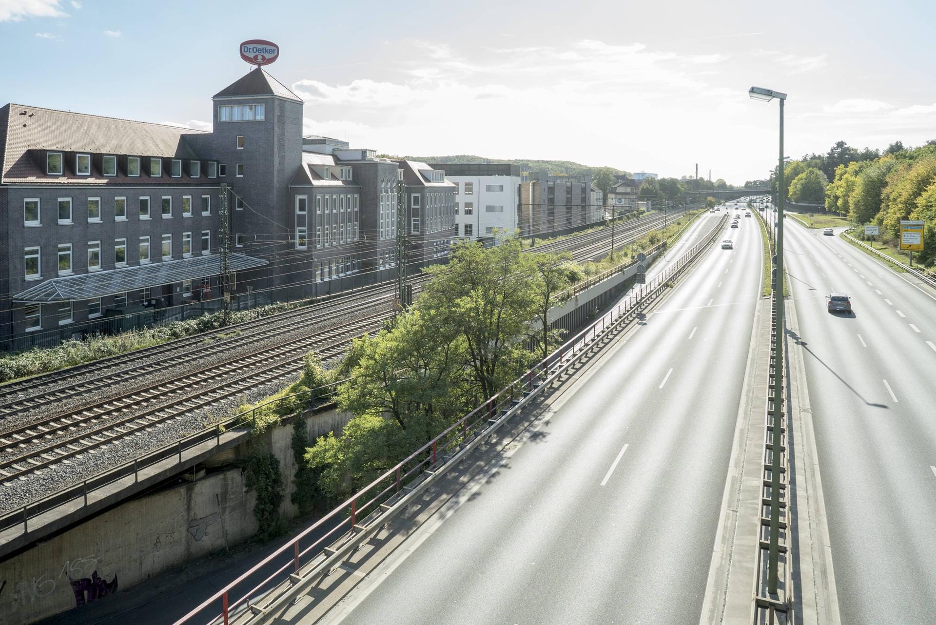 Die Stadtautobahn Ostwestfalendamm: Auch sie prägt das Bild der Stadt.