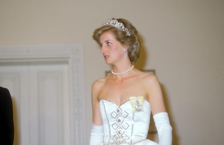 November 1986: Lady Diana mit Diadem