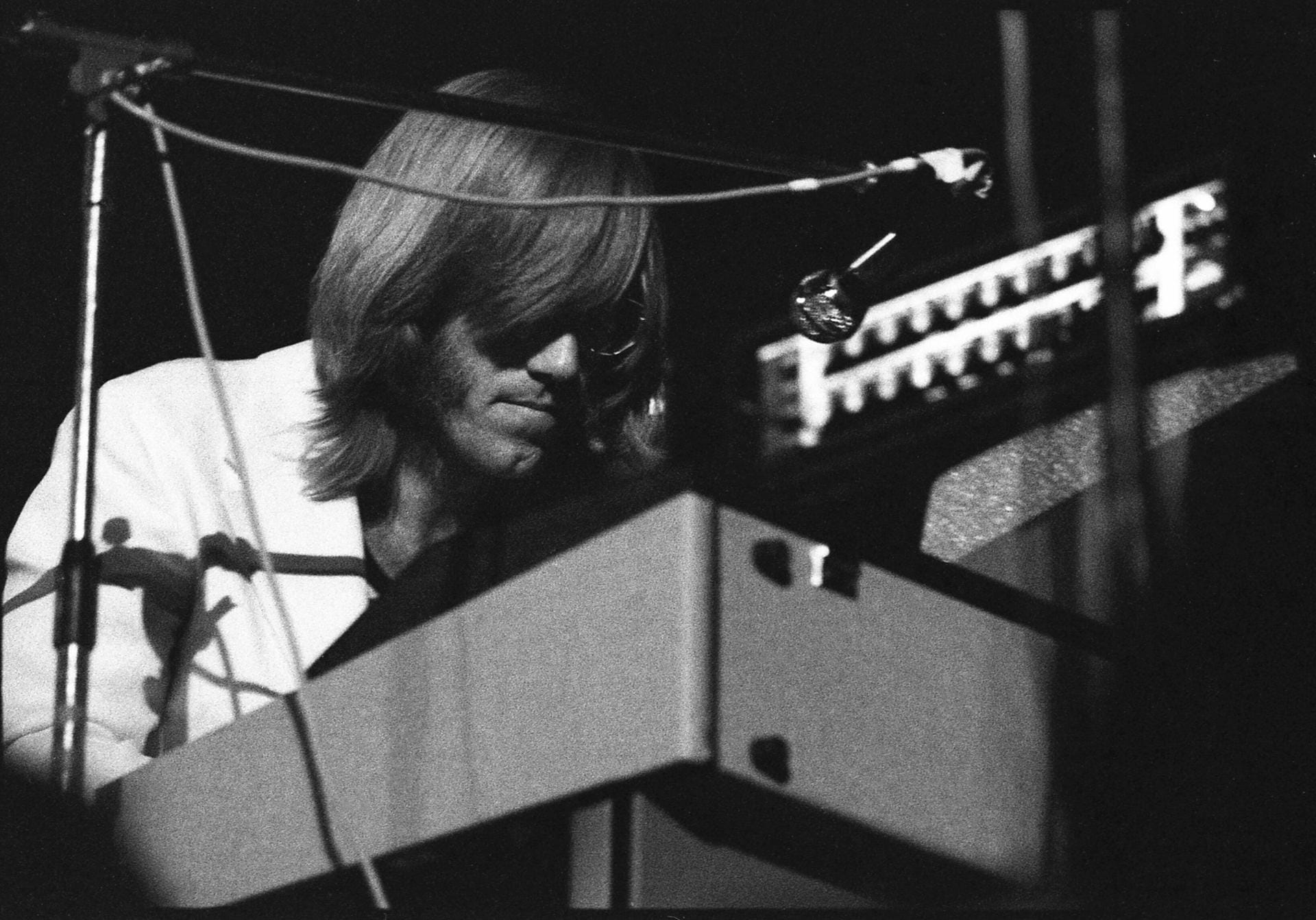 Noch immer pilgern jedes Jahr Tausende zu Jim Morrisons Grab – bestes Indiz dafür, wie wichtig The Doors für die Rockmusik waren.